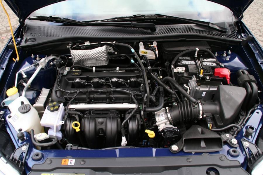  Ford Focus SES Coupe 2008 года  (фото 7 из 44)